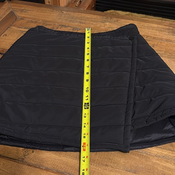 Mono B Black A-Line Puffer Skirt - Picture 6 of 6